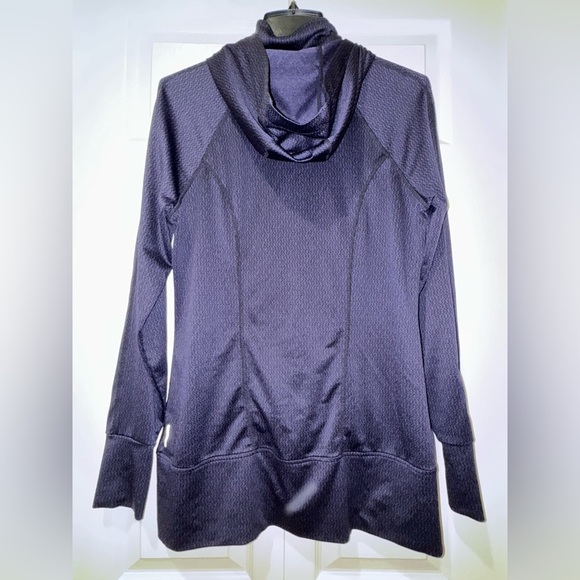 Mondetta athletic, hooded zip up jacket. Size M. VGUC - Picture 2 of 9